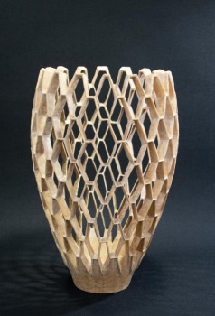 Vase aus Mehlbeere